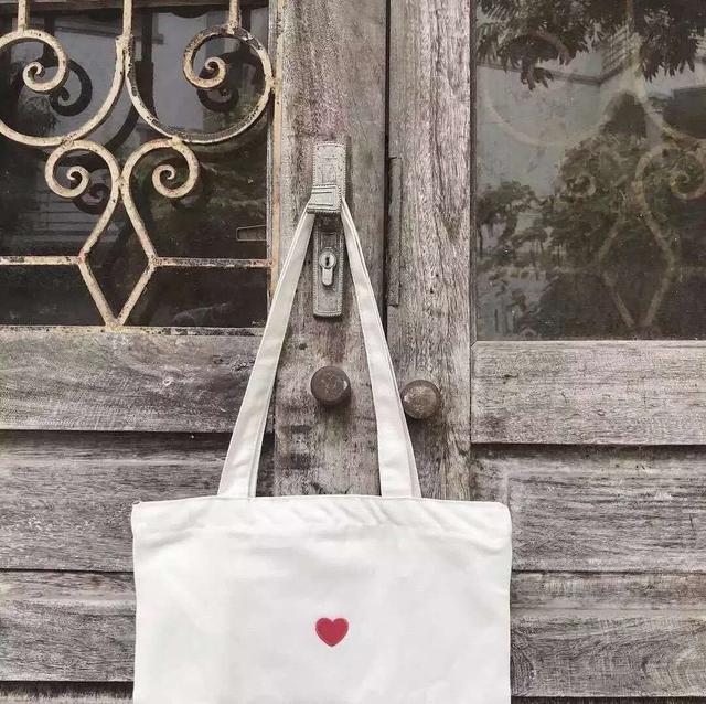 二十个文艺又惊艳的句子，值得抄在你的笔记本上