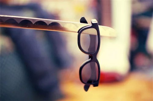 句子唯美简短 青春 阳光_(青春励志句子唯美简短)