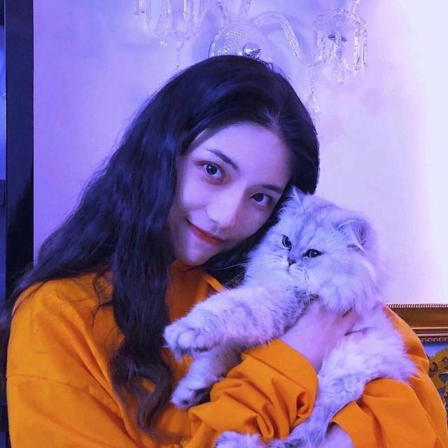 头像+句子：你吃不到的葡萄我吃到了 特别甜