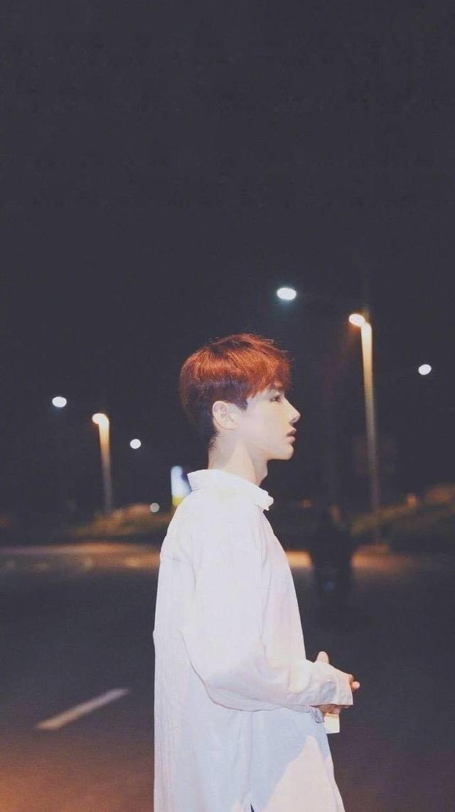 男孩子伤感的句子 男孩子伤感的句子