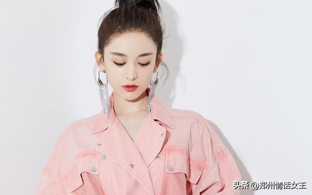 爱情语录:喜欢喝黑咖啡,是为了让嘴里苦一点,心里就不那么苦