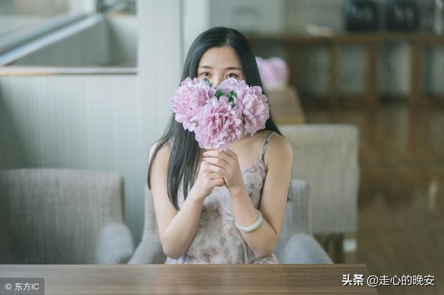 最让女人动心的十句情话,拿去说给她听吧
