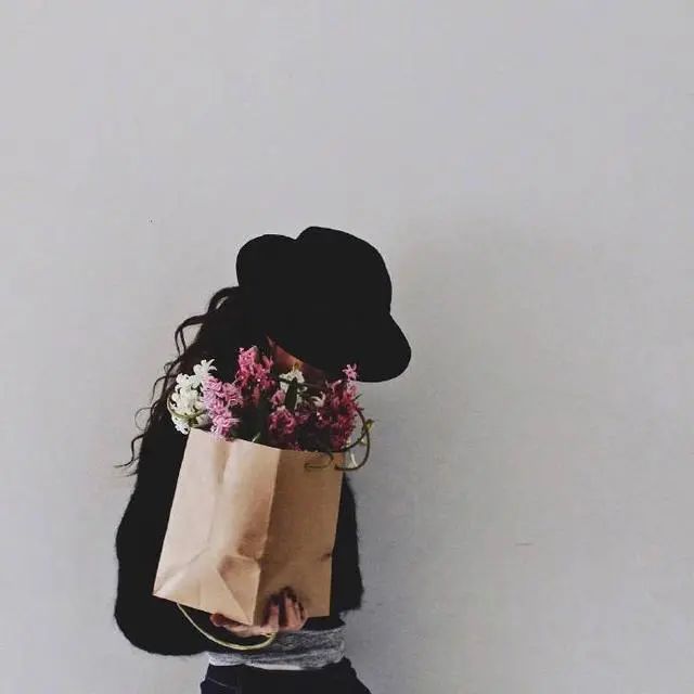 唯美深情的伤感句子，句句让人心碎！-句子橘