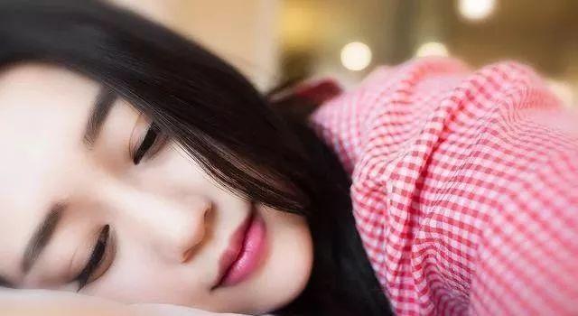 最能打动女人心的20句情话，女人听了心都化了，学会一句就够了